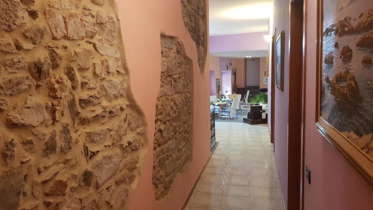 Locanda Dalla Compagnia ريوماجّوري المظهر الخارجي الصورة