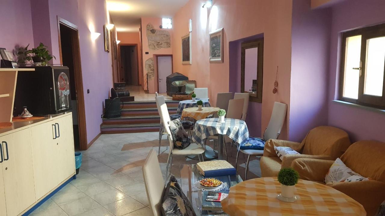 Locanda Dalla Compagnia ريوماجّوري المظهر الخارجي الصورة